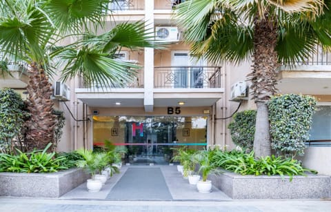 Property building, Facade/entrance