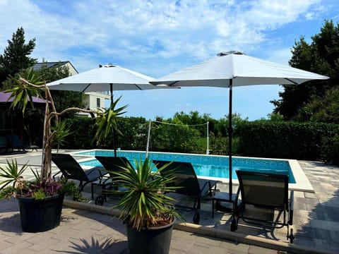 Day, Garden, Garden view, Pool view, Area and facilities, Swimming pool, Sports, sunbed