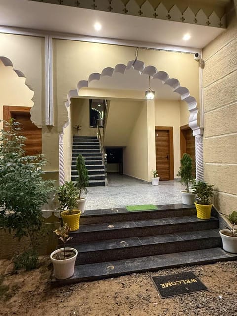 Property building, Facade/entrance