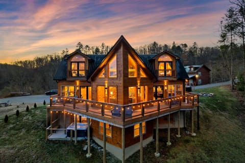 Hemlocke Hideaway House in Pittman Center