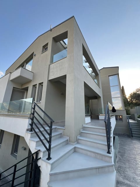 Property building, Day