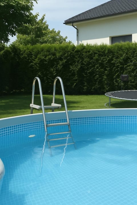 Day, Pool view, Swimming pool, sunbed