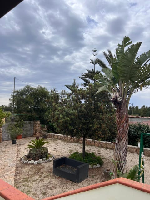 Garden, Balcony/Terrace