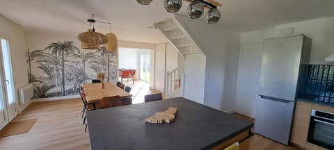 Renovated house 3 bedrooms, sleeps 9 House in Brittany