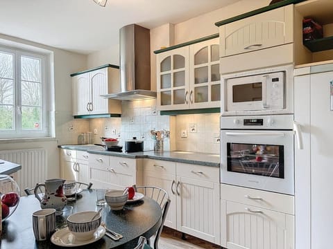 La Fraisnaie Omaha Beach Villa in Normandy