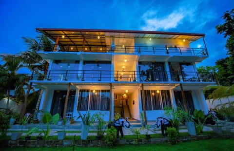 Property building, Garden, Garden view