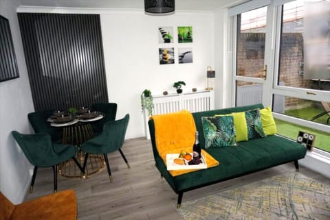 Dining area, Breakfast