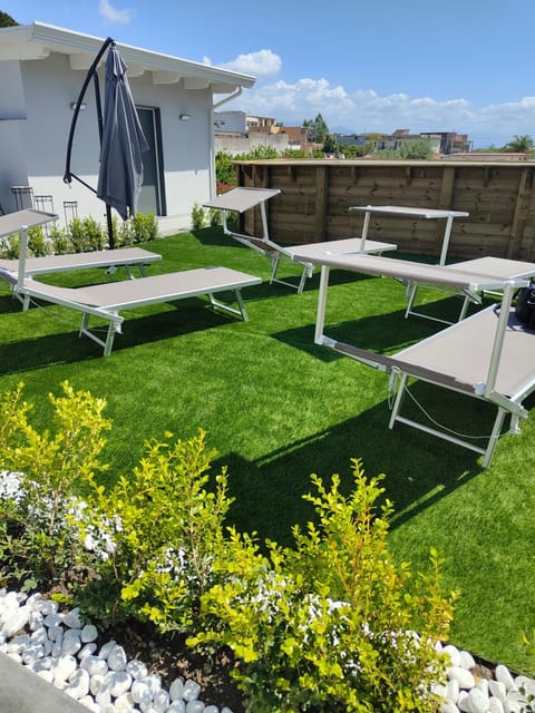 Patio, Photo of the whole room, Garden view, Pool view, Pool view, Swimming pool, Open Air Bath, Inner courtyard view, internet, internet, sunbed