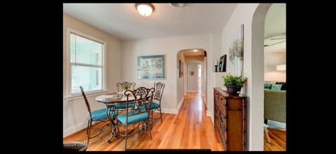 Blue River Bungalow House in Holly Hill