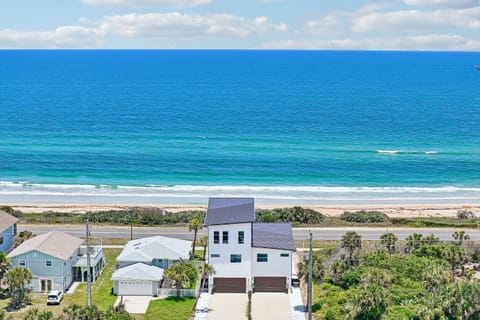Property building, Bird's eye view, Beach, Sea view
