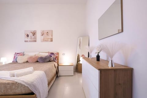 Melody's Garden House Apartment in Como