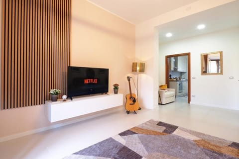 Melody's Garden House Apartment in Como