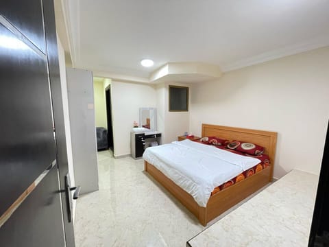 Spacious Fully Furnished Room Bed and Breakfast in Ajman