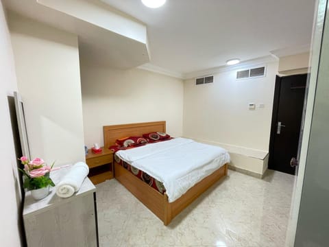 Spacious Fully Furnished Room Bed and Breakfast in Ajman