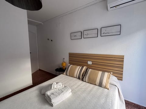 VMC Rooms Bed and Breakfast in Safor