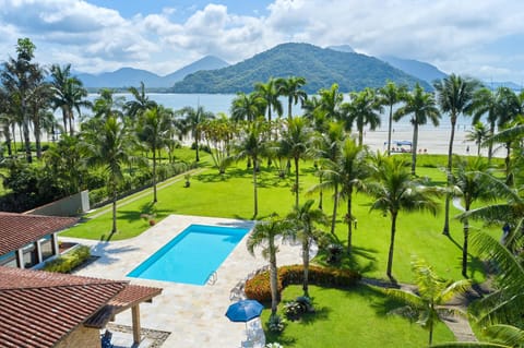 Bird's eye view, Swimming pool