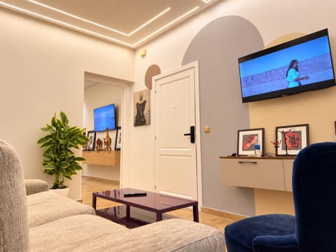 TV and multimedia, Living room, Seating area, air conditioner