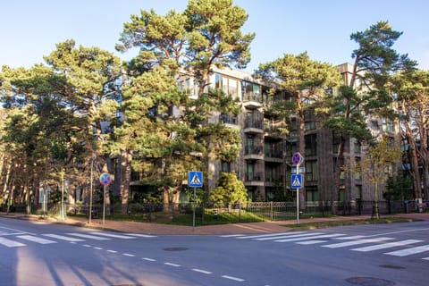 Property building, Natural landscape, Location