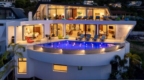 Property building, Patio, View (from property/room), Balcony/Terrace, Seating area, Pool view, Swimming pool