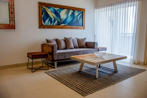 Communal lounge/ TV room, TV and multimedia, Living room, Seating area