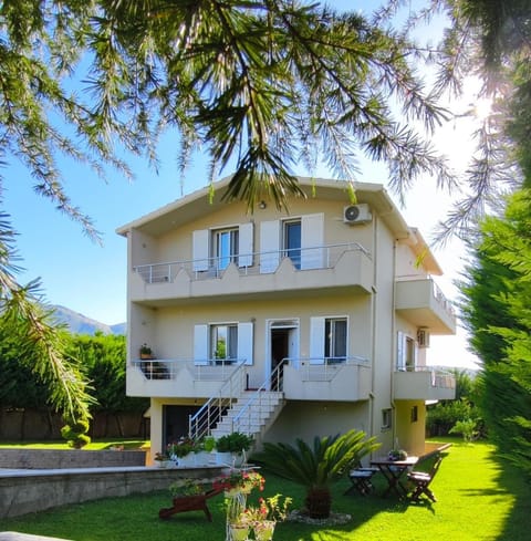 Ana's House House in Vlorë County, Albania