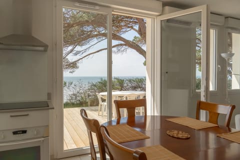 Natural landscape, View (from property/room), Dining area, Sea view