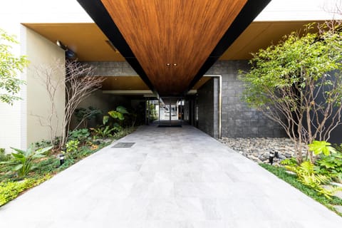 Property building, Day