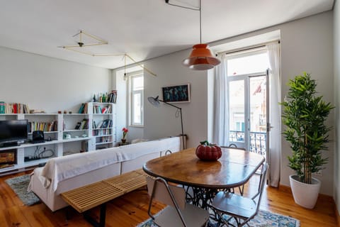 Living room, Decorative detail, Dining area