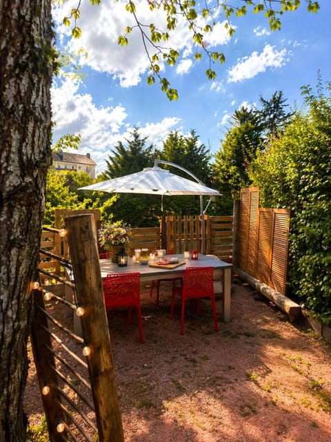 Garden, Dining area, Garden view