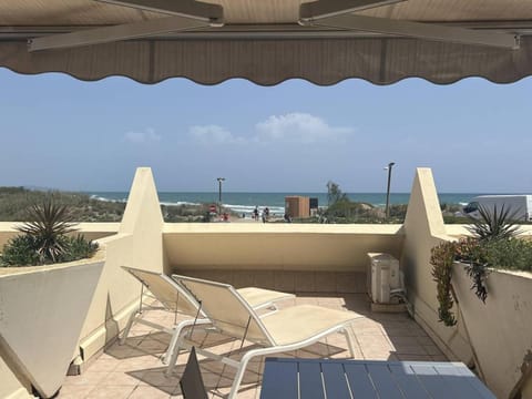 Balcony/Terrace, Sea view, sunbed