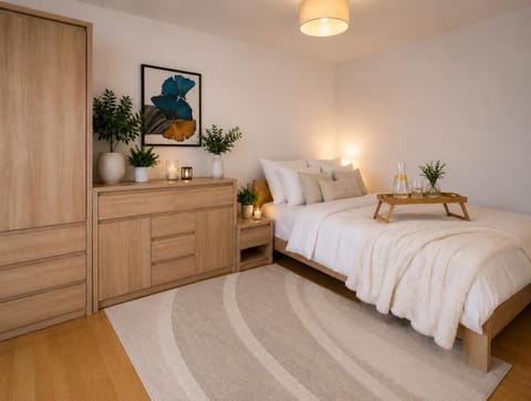 Bed, Photo of the whole room, Bedroom, wardrobe