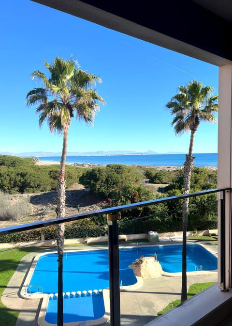 Natural landscape, View (from property/room), Balcony/Terrace, Balcony/Terrace, Pool view, Sea view, Swimming pool