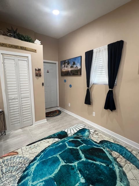 Coastal Escape Walkable, Cozy Pet-Friendly Bed and Breakfast in Jacksonville Beach
