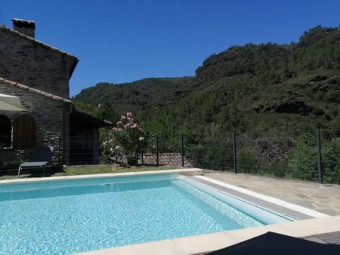 Maison avec piscine dans les Cévennes House in Auvergne-Rhône-Alpes