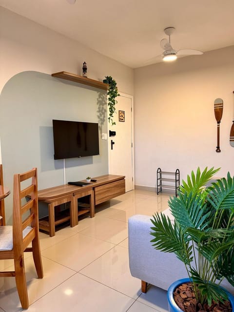 Communal lounge/ TV room, TV and multimedia, Living room