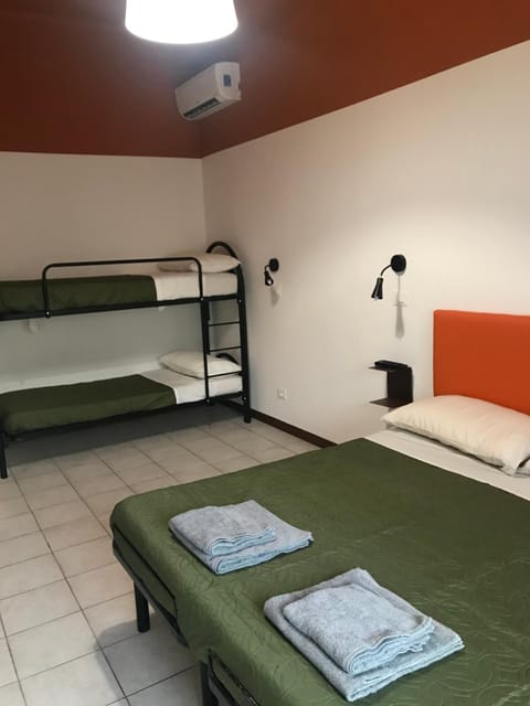 ugo bassi rooms Bed and Breakfast in Bologna