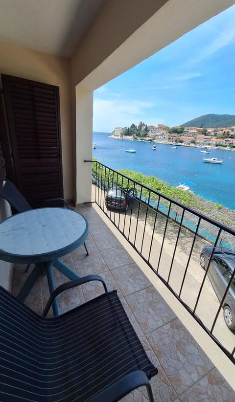 Day, Natural landscape, View (from property/room), Balcony/Terrace, Seating area, Sea view