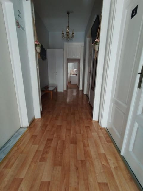 Apartment Atiki metro shared bathroom and kitchen Bed and Breakfast in Athens