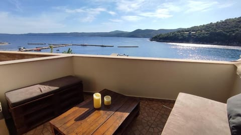Natural landscape, Balcony/Terrace, Sea view