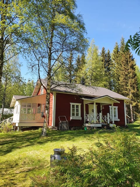 Property building, Day