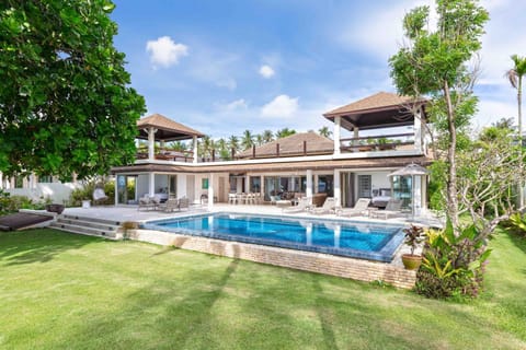 Property building, Day, Garden, Swimming pool