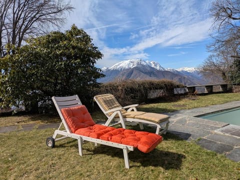 Spring, Garden, Garden view, Mountain view, Swimming pool, sunbed