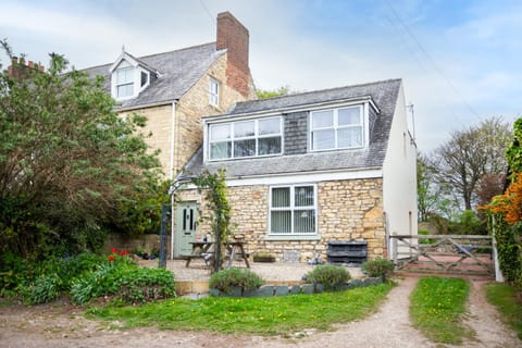 Property building, Garden view