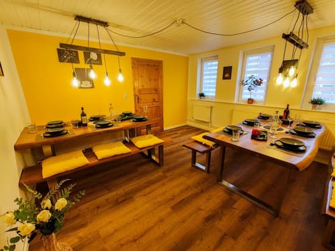 Dining area, Food, Lunch, Dinner