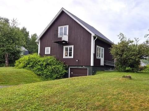 Property building, Day, Garden, Garden