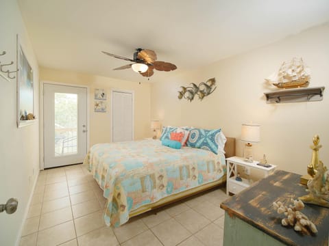 The Kingfish Cottage House in South Padre Island