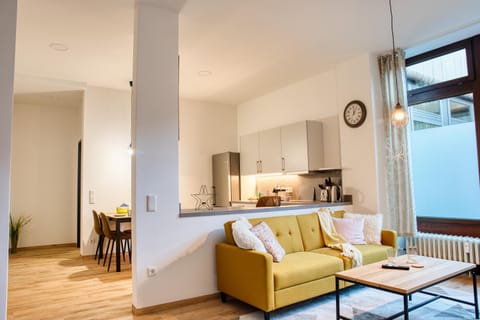 Living room, Dining area, kitchen