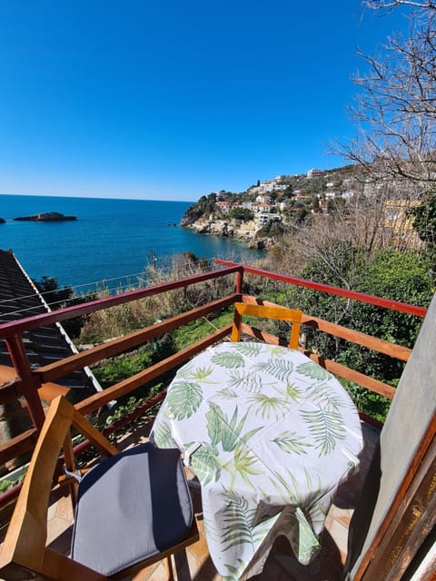 Family Sea View Ulcinj Apartment in Ulcinj