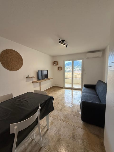 T2 Le Clos des Oliviers Apartment in L'Île-Rousse