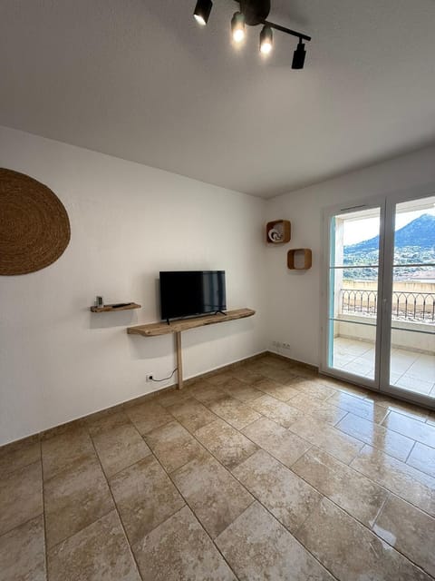 T2 Le Clos des Oliviers Apartment in L'Île-Rousse